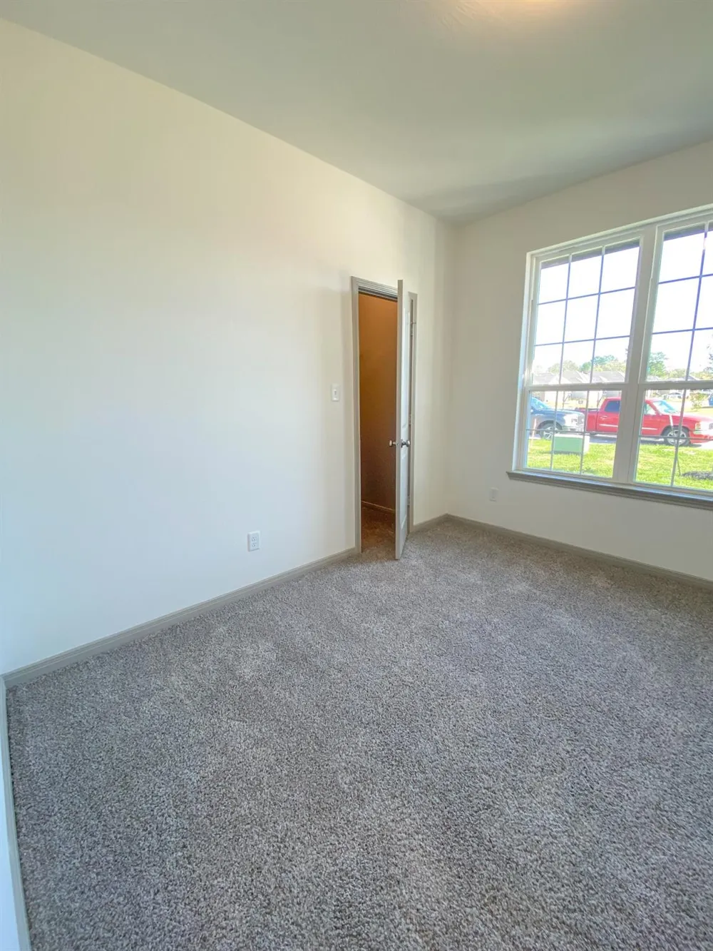 13421 W Summerchase Circle Willis, TX 77318