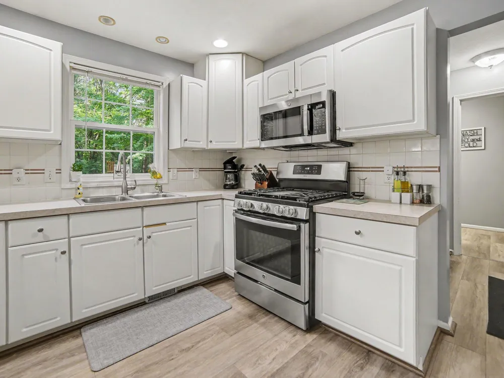 1917 Dykstra Road Muskegon, MI 49445