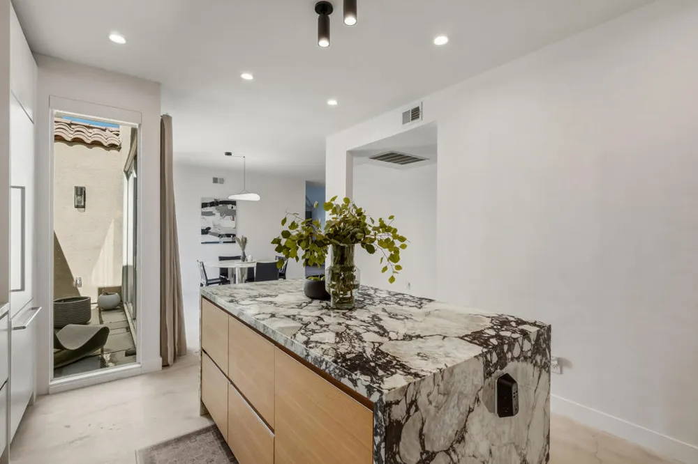 149 Lakeshore Drive Rancho Mirage, CA 92270
