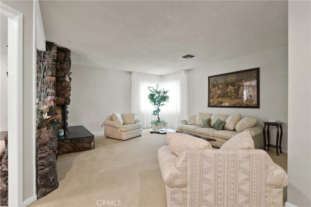 1414 E Laurel Glendora, CA 91741