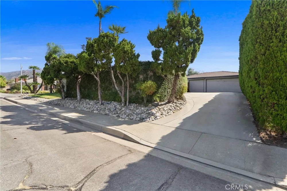 1414 E Laurel Glendora, CA 91741