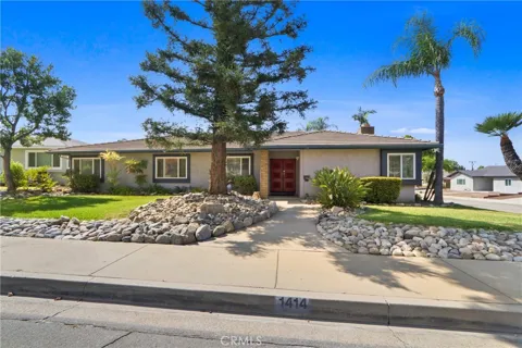 1414 E Laurel