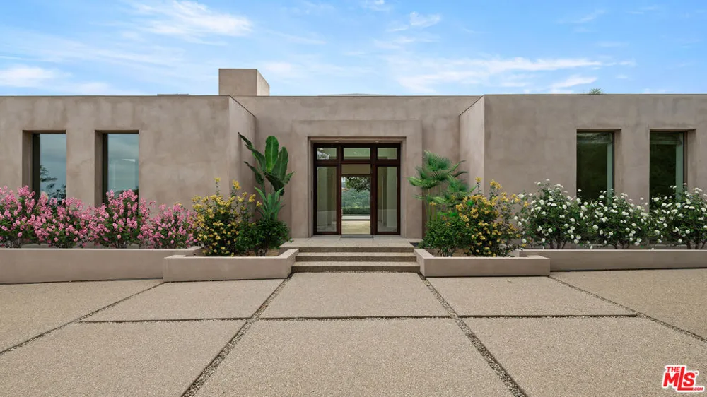 1016 Hillcrest Road Beverly Hills, CA 90210