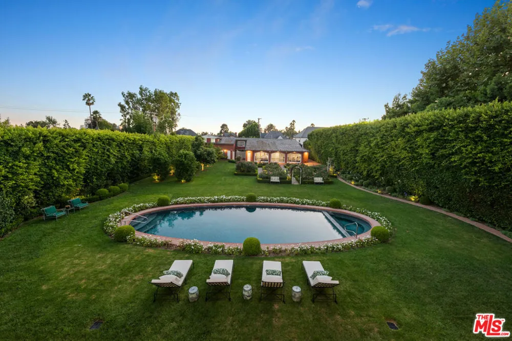 805 Alpine Drive Beverly Hills, CA 90210