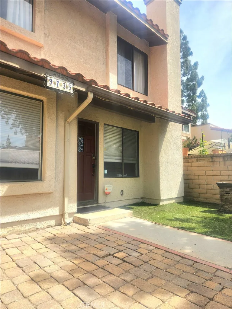 9735 El Paseo Rancho Cucamonga, CA 91730