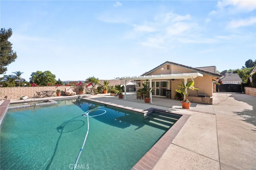 6 Los Felis Phillips Ranch, CA 91766