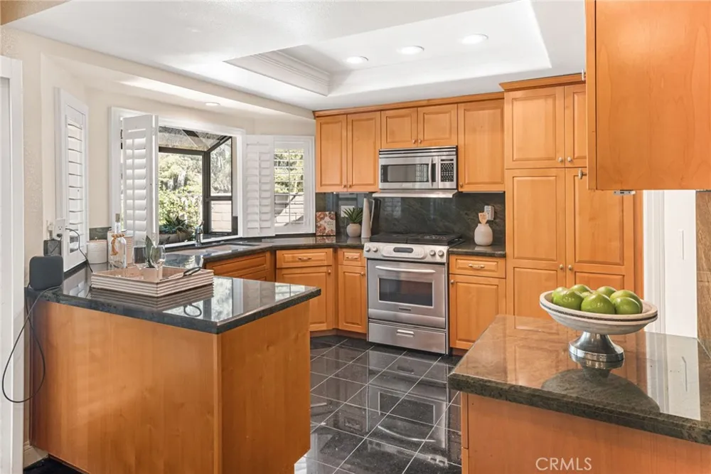 6 Los Felis Phillips Ranch, CA 91766