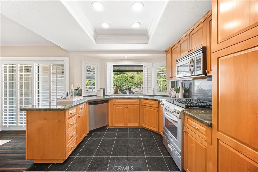 6 Los Felis Phillips Ranch, CA 91766