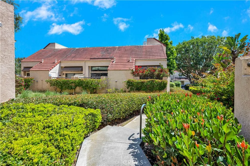 22 Aruba Laguna Niguel, CA 92677