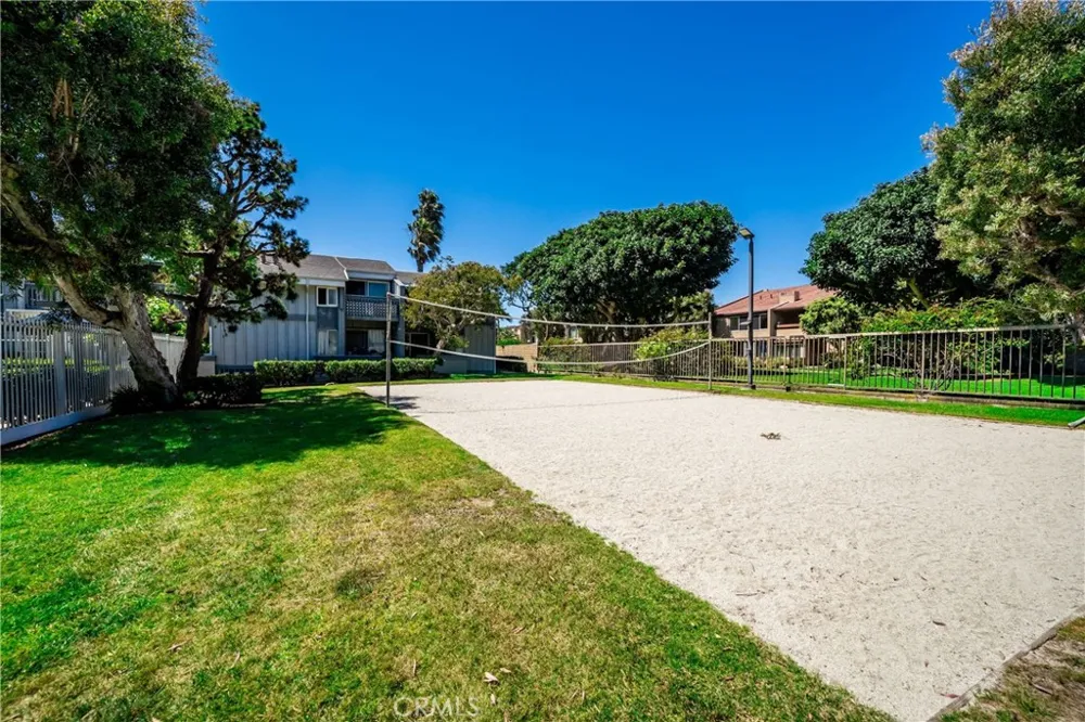 16932 Pacific Coast Highway #102 Huntington Beach, CA 92649