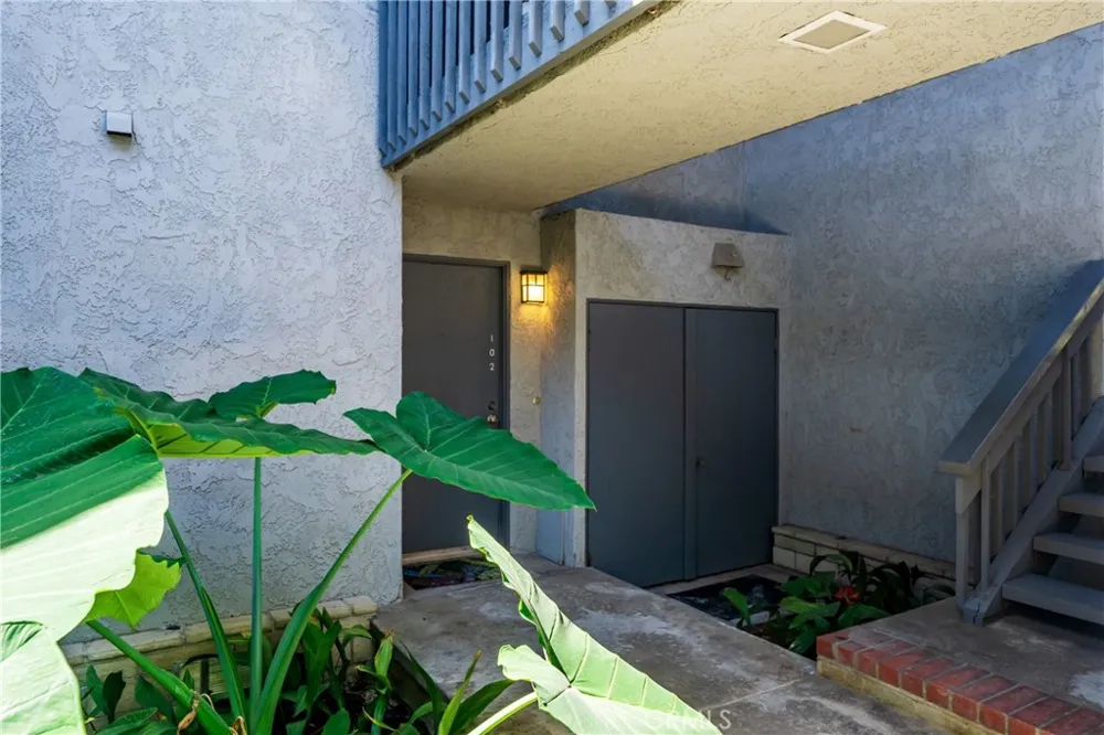16932 Pacific Coast Highway #102 Huntington Beach, CA 92649