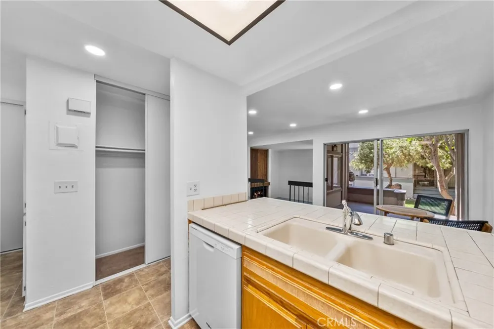 16932 Pacific Coast Highway #102 Huntington Beach, CA 92649