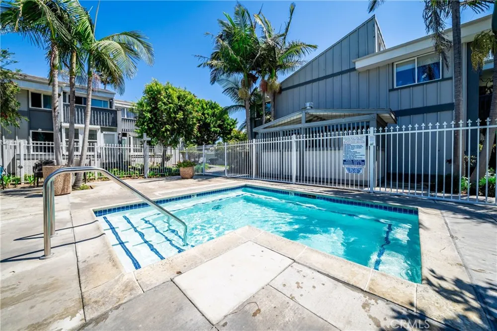 16932 Pacific Coast Highway #102 Huntington Beach, CA 92649