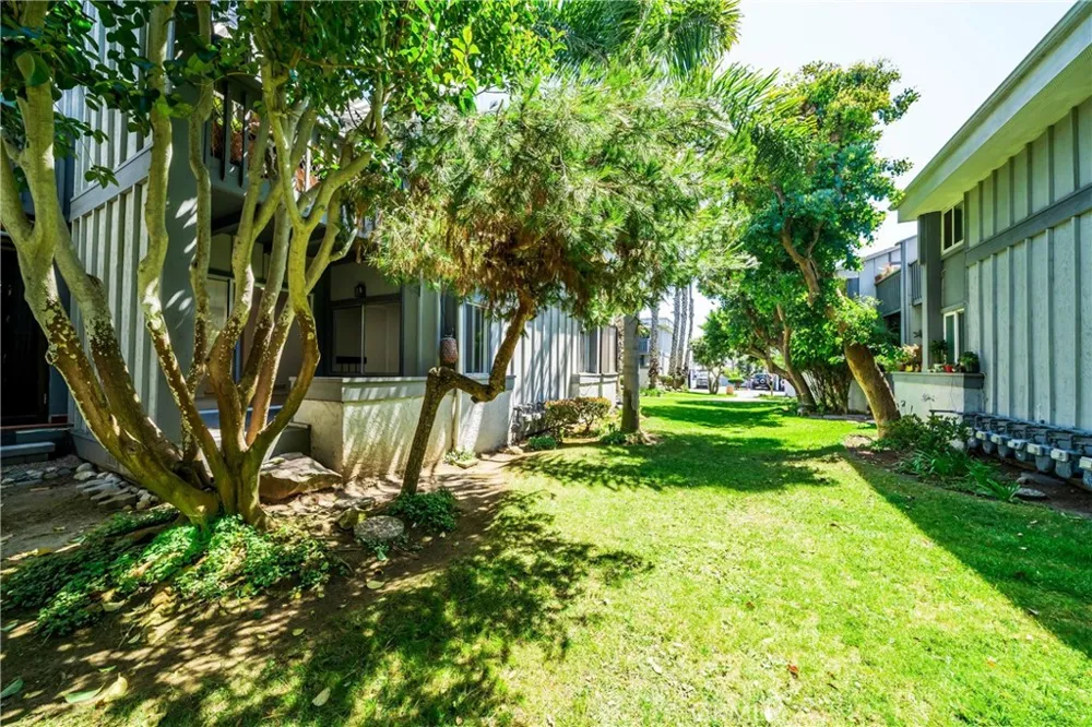 16932 Pacific Coast Highway #102 Huntington Beach, CA 92649