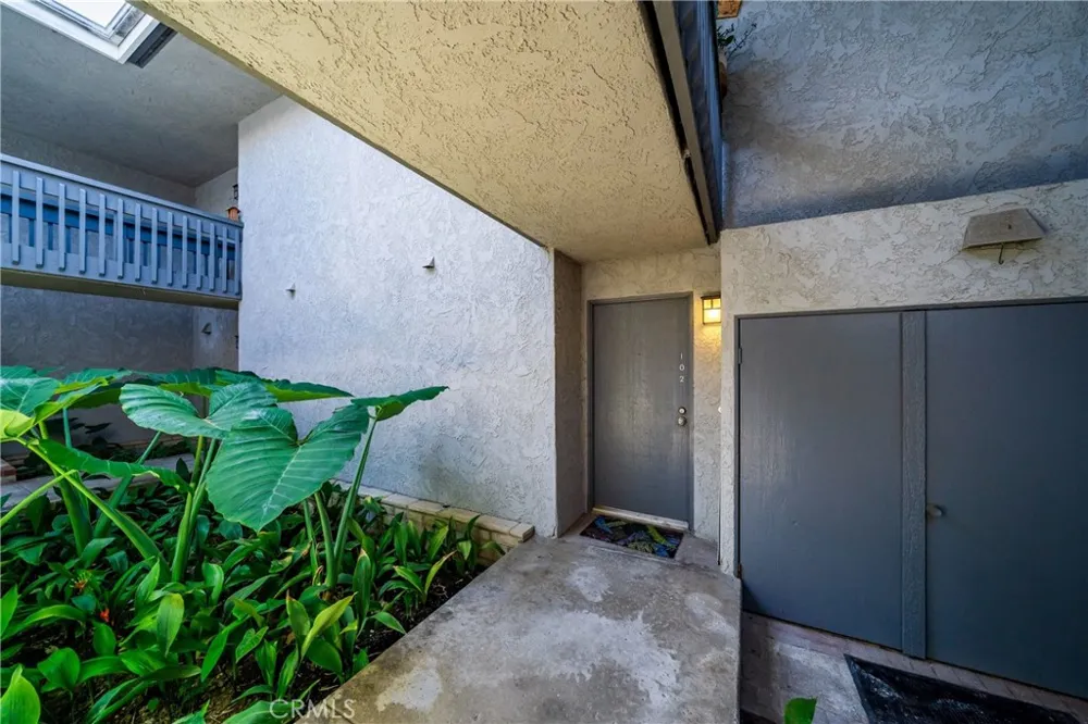 16932 Pacific Coast Highway #102 Huntington Beach, CA 92649