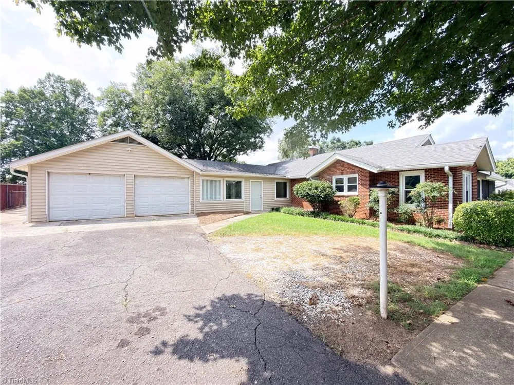 536 Main Street Jonesville, NC 28642