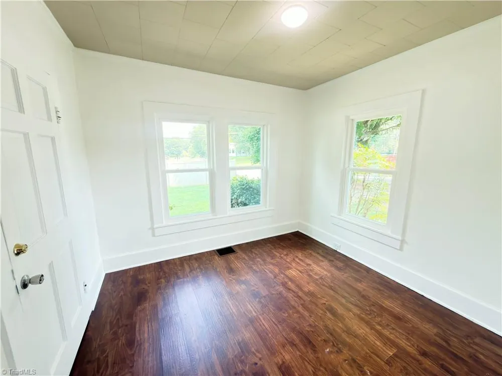 536 Main Street Jonesville, NC 28642