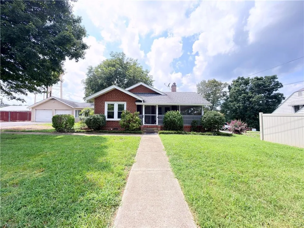 536 Main Street Jonesville, NC 28642