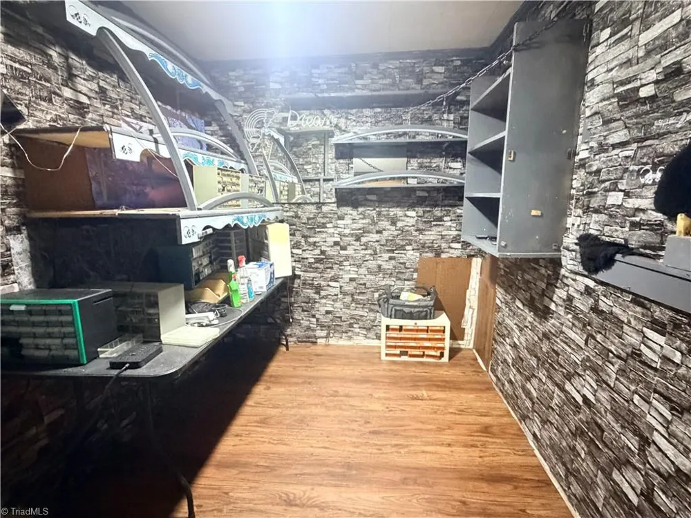 536 Main Street Jonesville, NC 28642