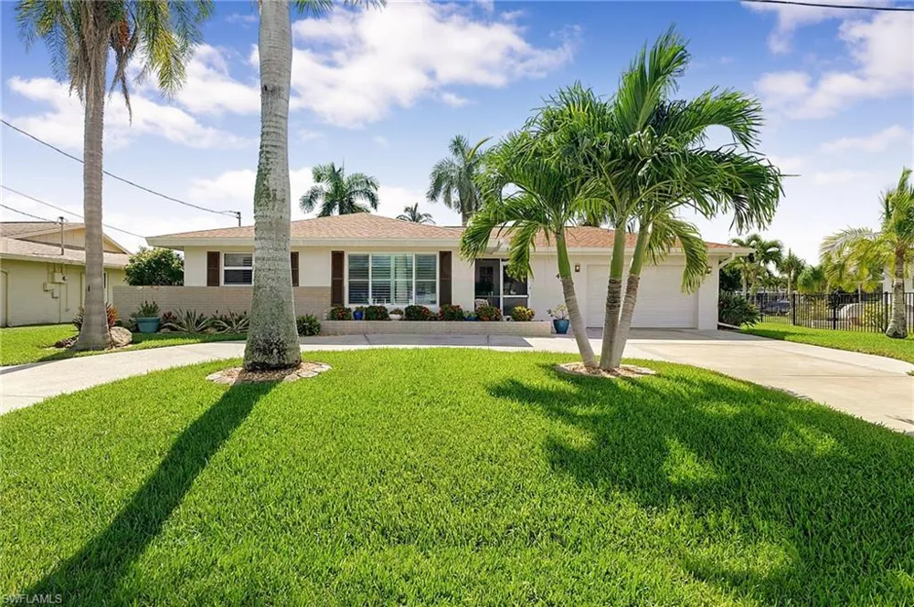 4529 SE 1st Avenue Cape Coral, FL 33904