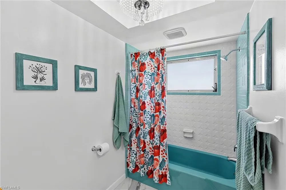 4529 SE 1st Avenue Cape Coral, FL 33904