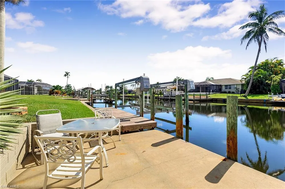 4529 SE 1st Avenue Cape Coral, FL 33904