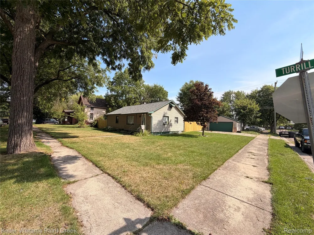 413 Turrill Avenue Lapeer City, MI 48446