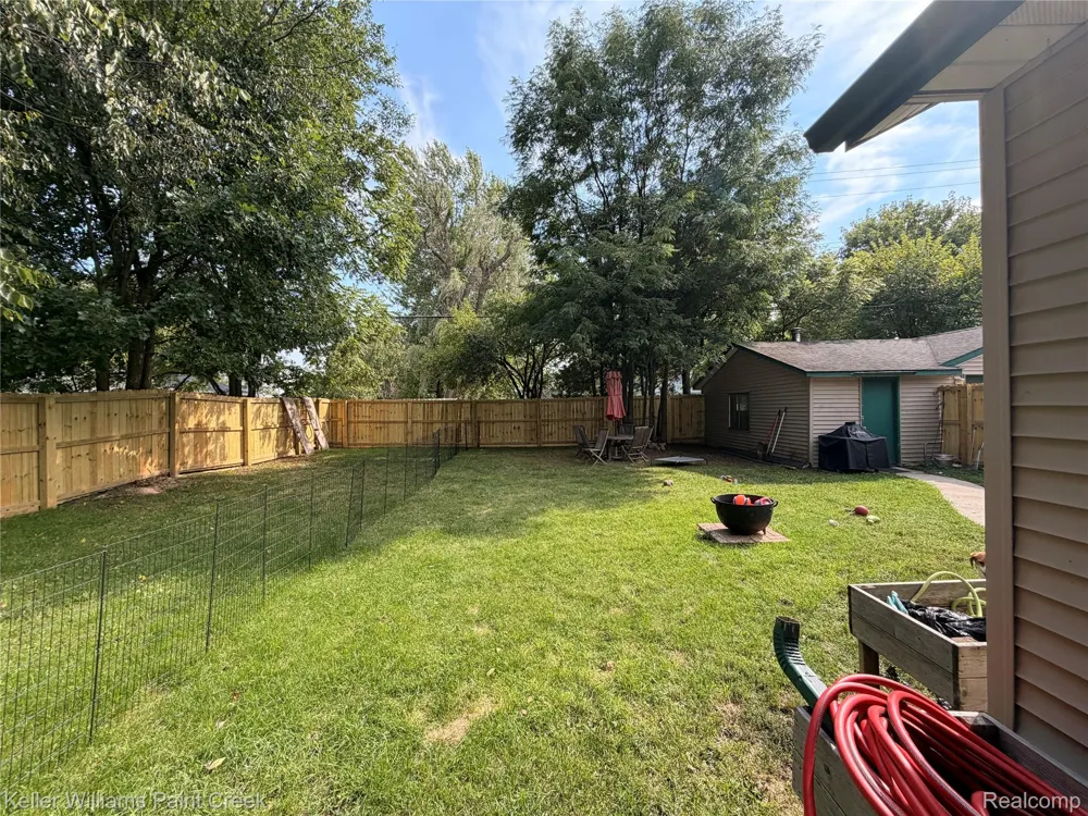 413 Turrill Avenue Lapeer City, MI 48446