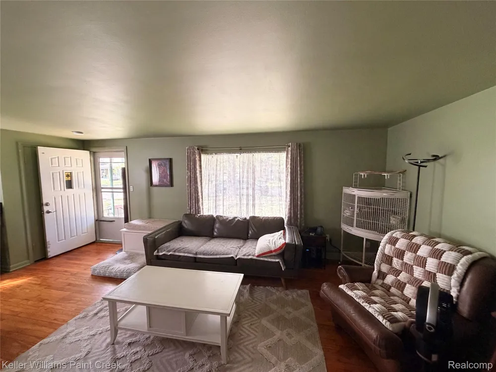 413 Turrill Avenue Lapeer City, MI 48446