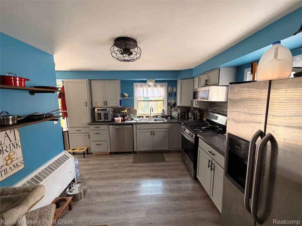 413 Turrill Avenue Lapeer City, MI 48446