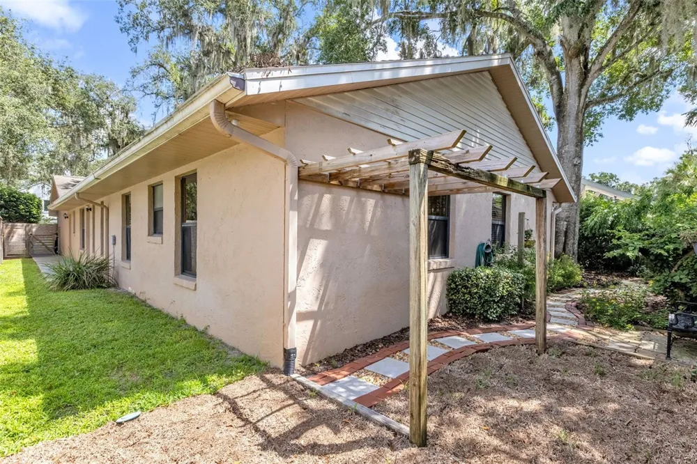 1850 BRYAN AVENUE Winter Park, FL 32789