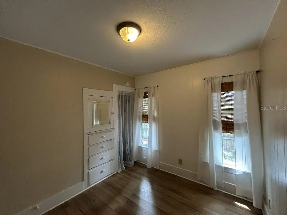 7427 CHAPEL AVENUE New Port Richey, FL 34652
