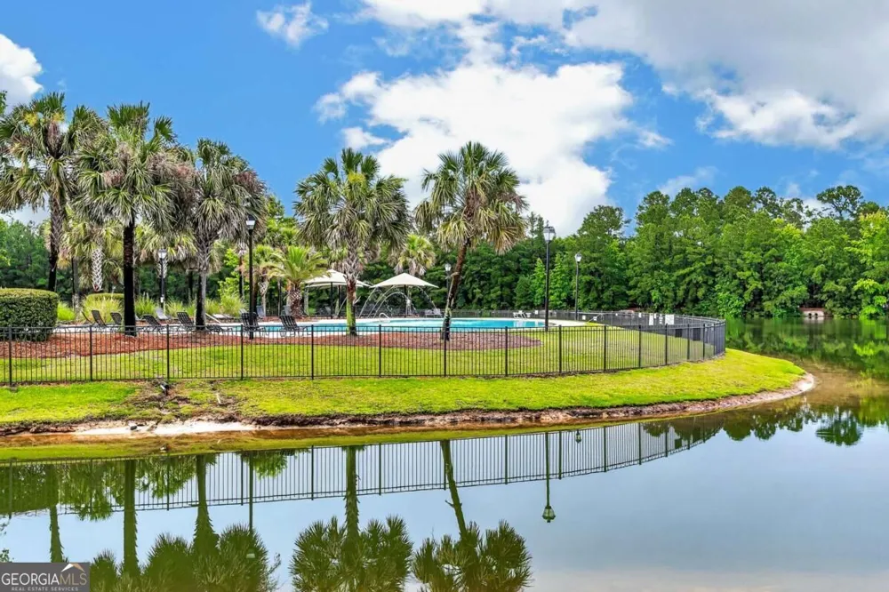 137 Spring Lakes DR Savannah, GA 31407