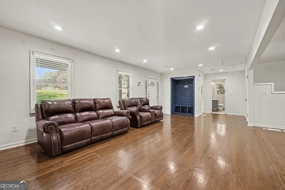 5808 Darry CIR Norcross, GA 30093