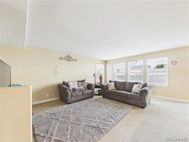 5560 Lewiston Street Denver, CO 80239