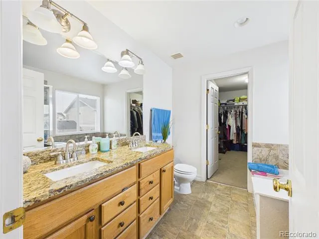 5560 Lewiston Street Denver, CO 80239