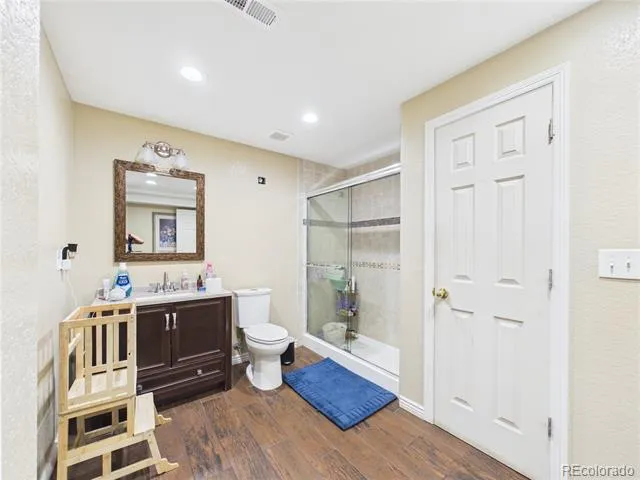 5560 Lewiston Street Denver, CO 80239