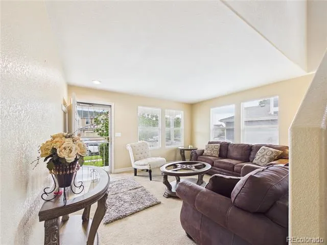 5560 Lewiston Street Denver, CO 80239