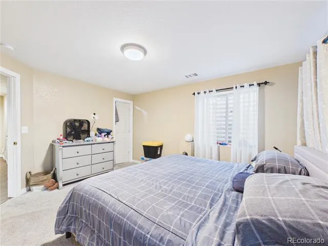 5560 Lewiston Street Denver, CO 80239