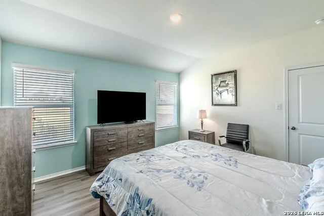 237 MIDDLE GREEN LOOP Floresville, TX 78114