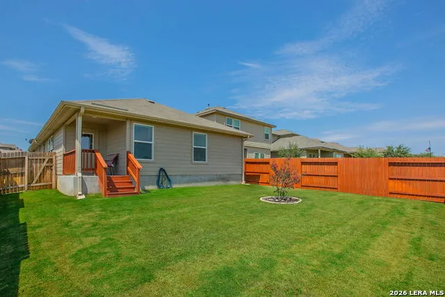 237 MIDDLE GREEN LOOP Floresville, TX 78114