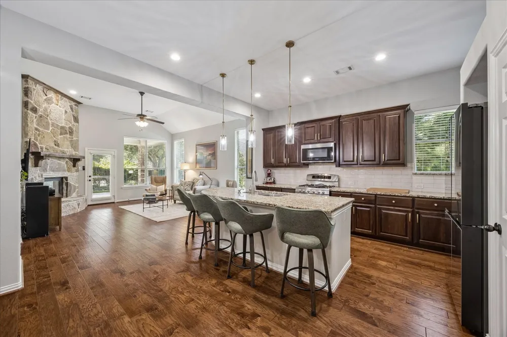 2 Woodmoor Place Magnolia, TX 77354
