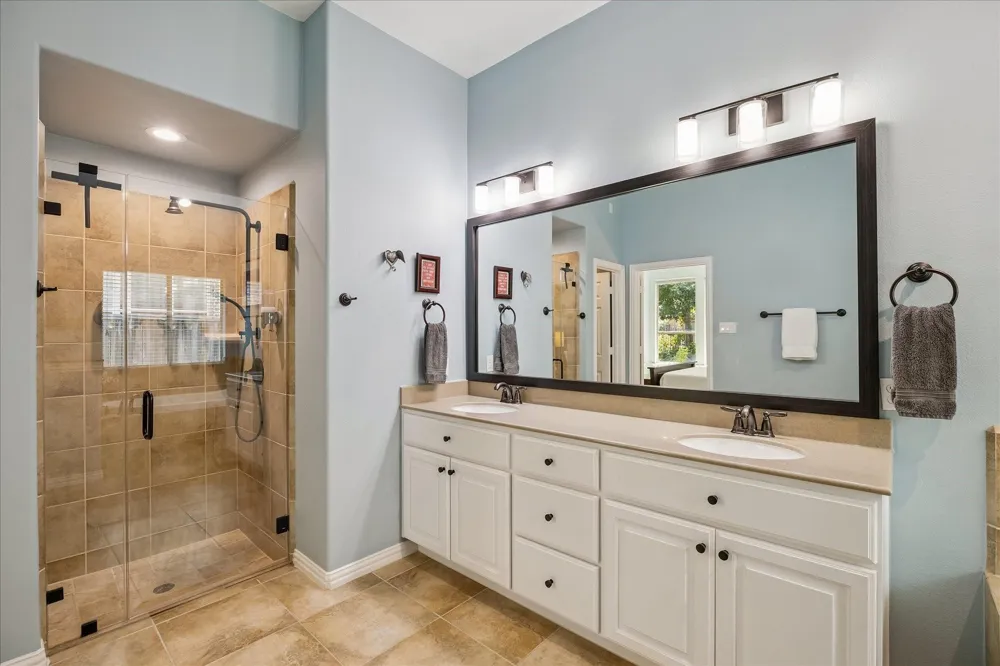2 Woodmoor Place Magnolia, TX 77354