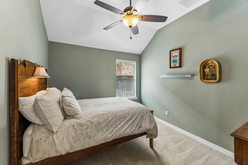 2 Woodmoor Place Magnolia, TX 77354