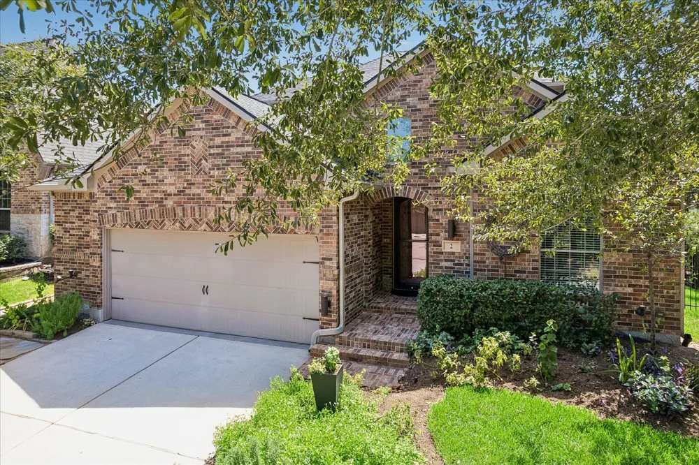 2 Woodmoor Place Magnolia, TX 77354
