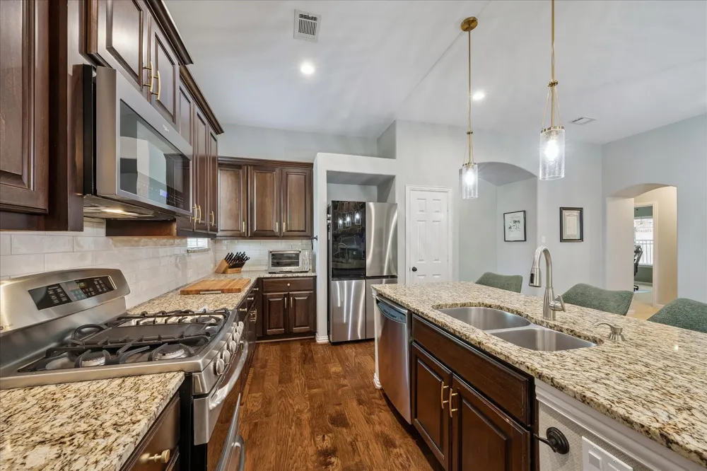 2 Woodmoor Place Magnolia, TX 77354