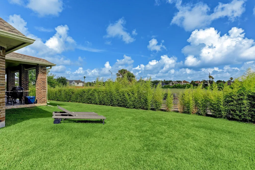 303 Twin Timbers Lane Kemah, TX 77565