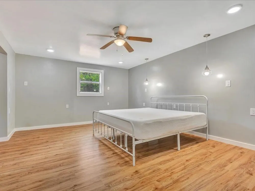1949 County Road 2717 Alto, TX 75925