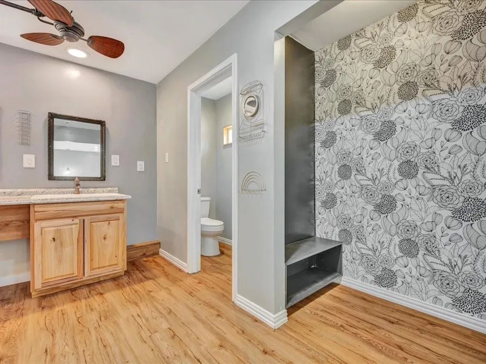 1949 County Road 2717 Alto, TX 75925