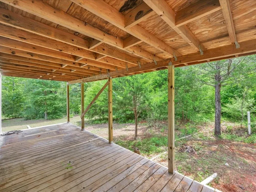 1949 County Road 2717 Alto, TX 75925